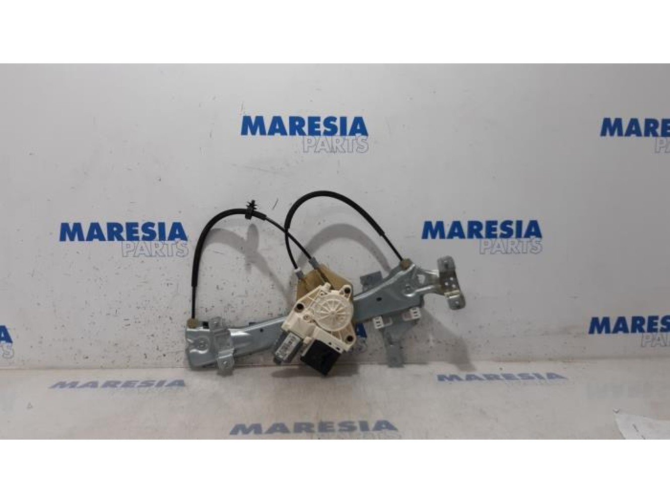 Renault - Megane - Rear door window mechanism 4-door, right