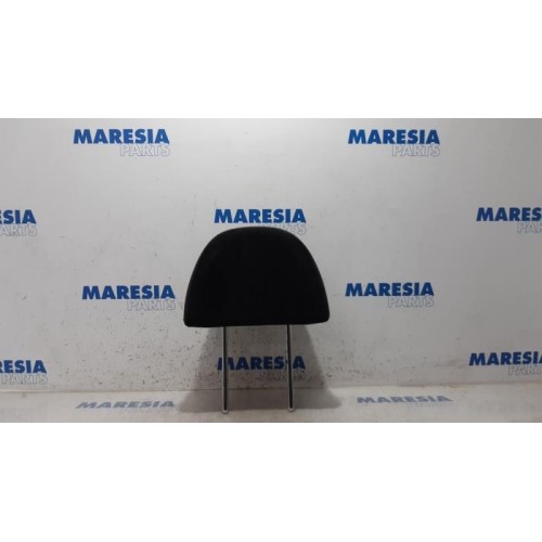 Citroen - C4 Grand Picasso - Headrest