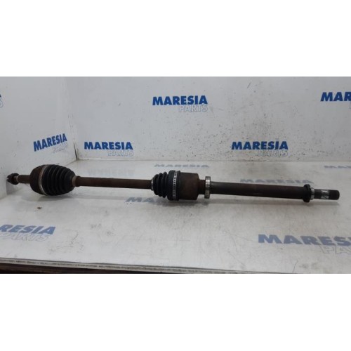 Renault - Megane - Front drive shaft, right