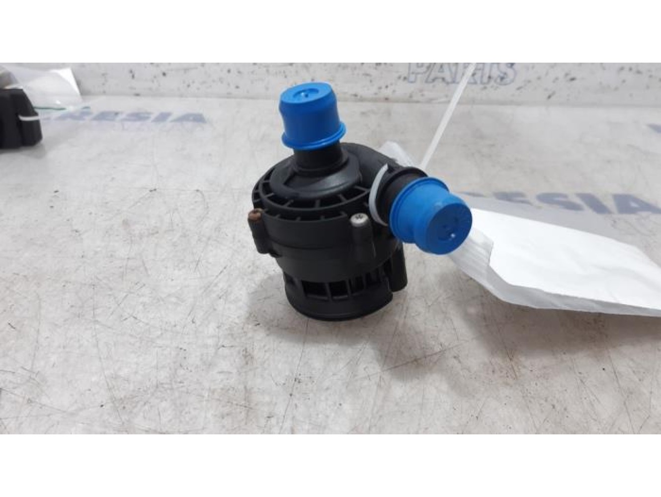 Renault - Megane - Additional water pump