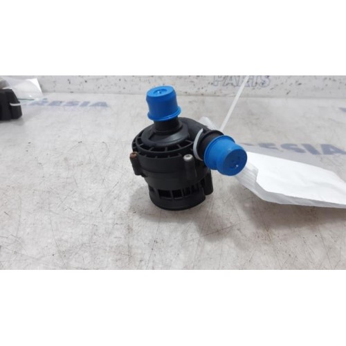 Renault - Megane - Additional water pump