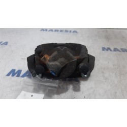 Renault - Megane - Front brake calliper, left