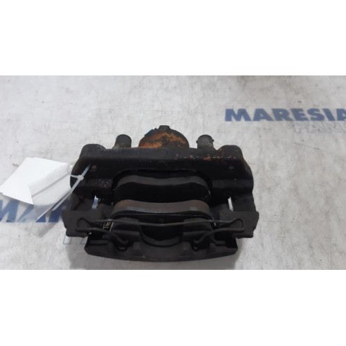 Renault - Megane - Front brake calliper, left
