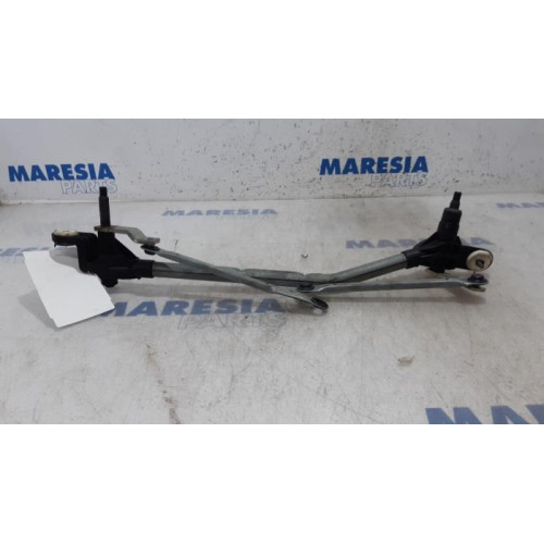 Renault - Megane - Wiper mechanism