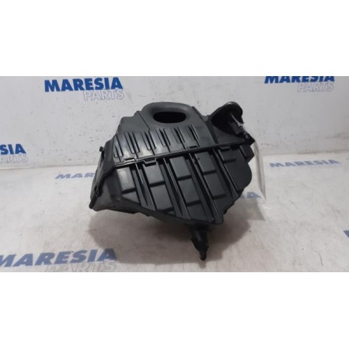 Renault - Megane - Air box