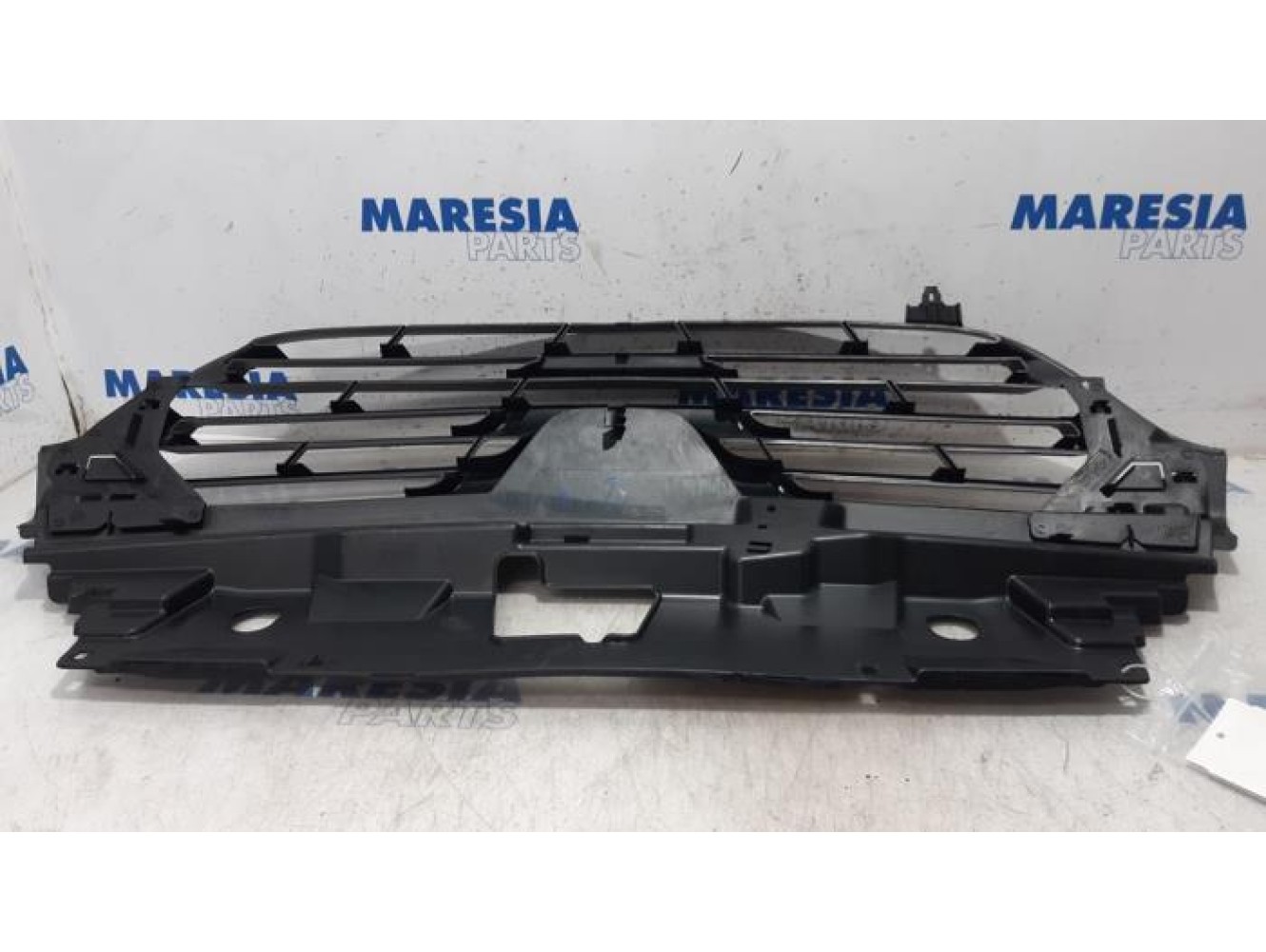 Renault - Trafic - Grille