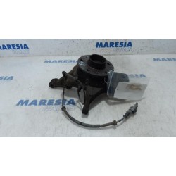 Renault - Trafic - Knuckle, front right
