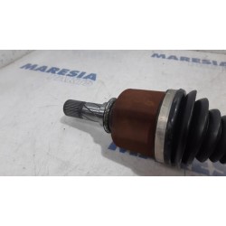 Renault - Trafic - Aandrijfas links-voor