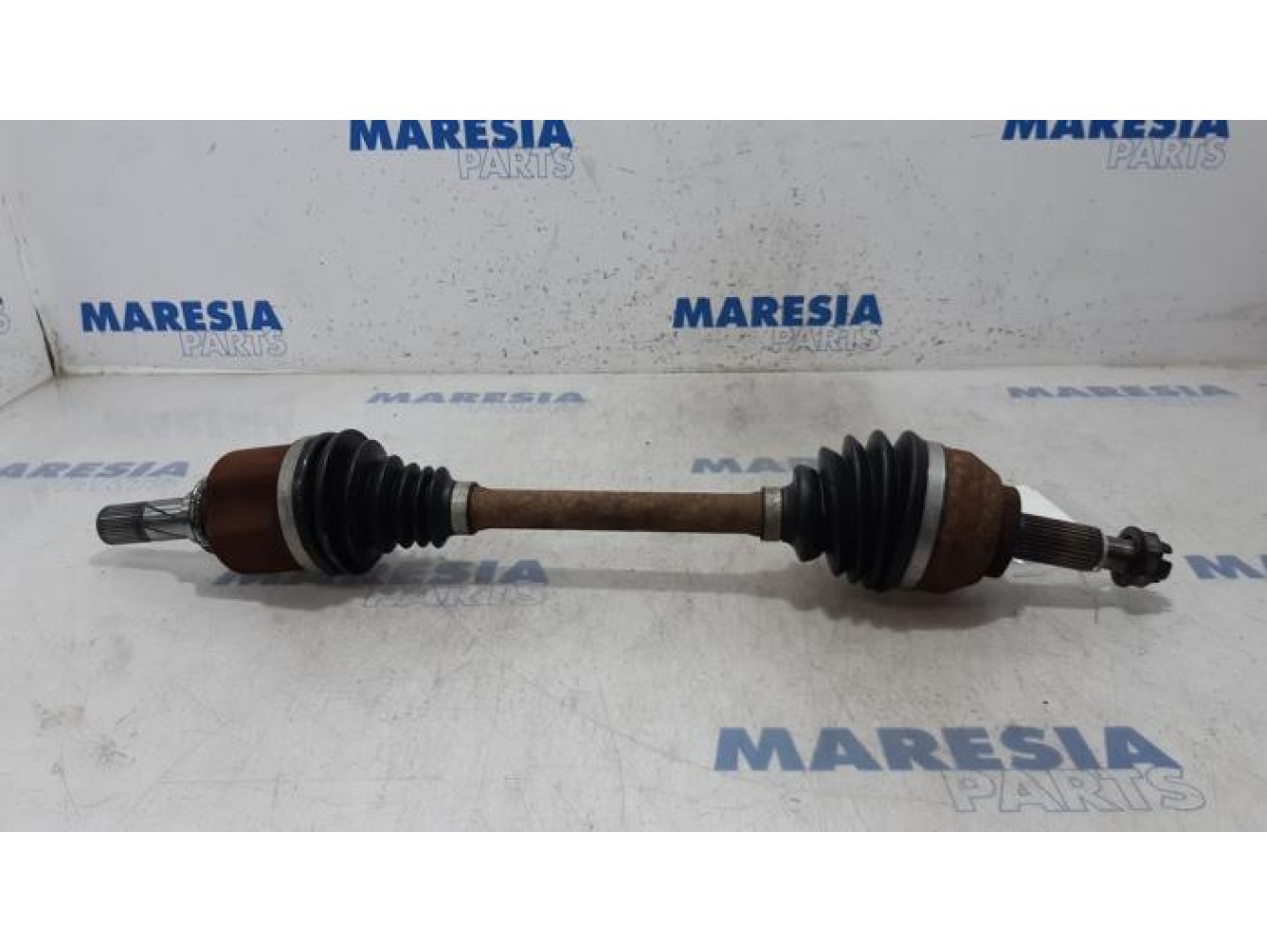 Renault - Trafic - Aandrijfas links-voor