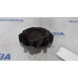 Renault - Megane - Front brake calliper, left