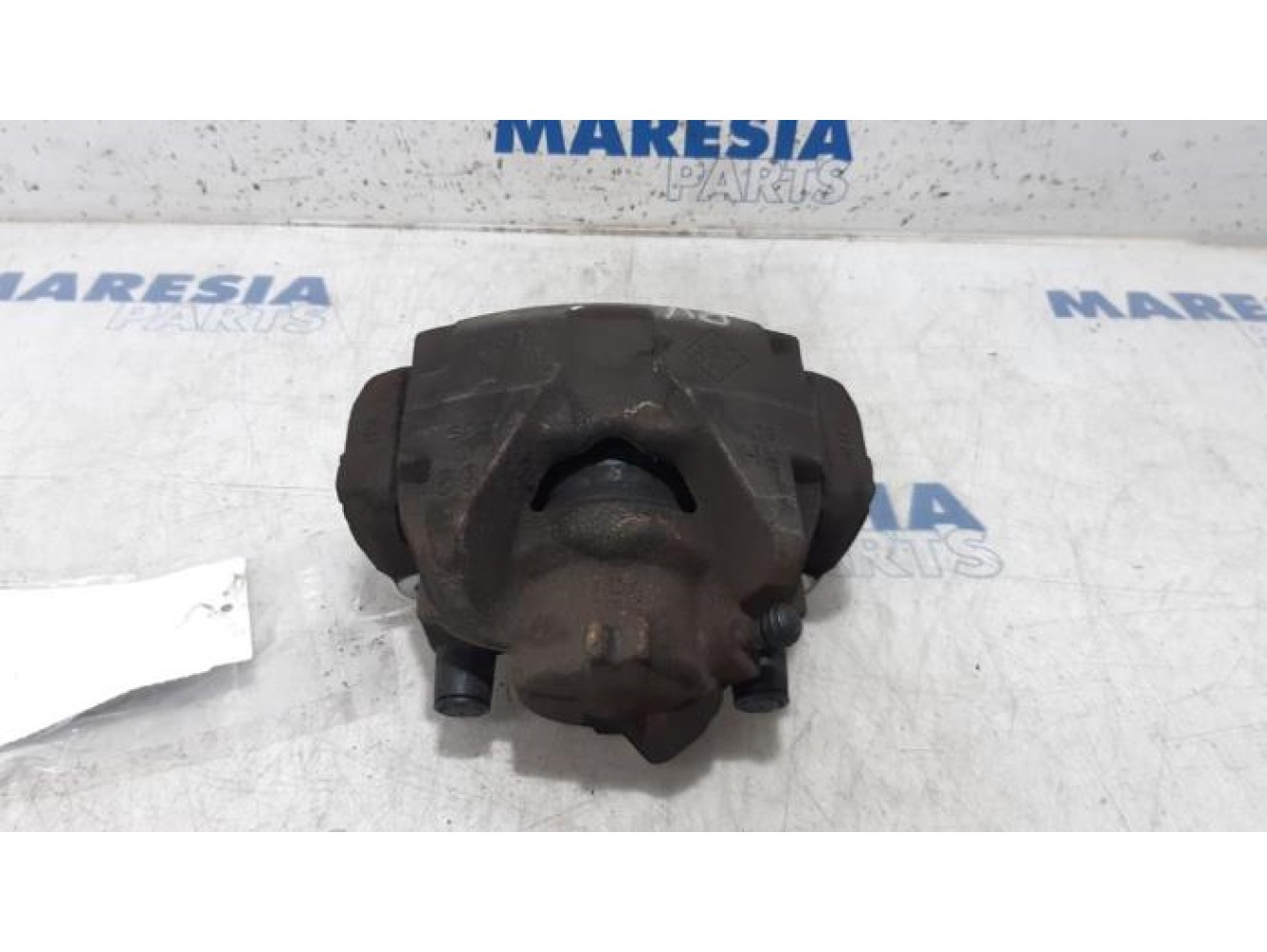 Renault - Megane - Front brake calliper, right