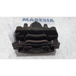 Renault - Megane - Front brake calliper, right