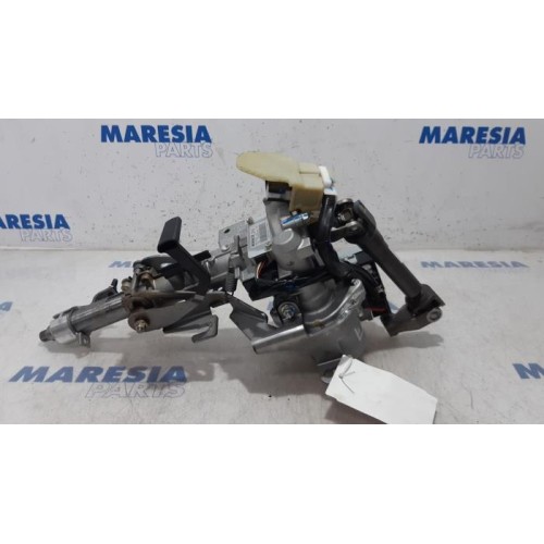 Renault - Megane - Steering column housing
