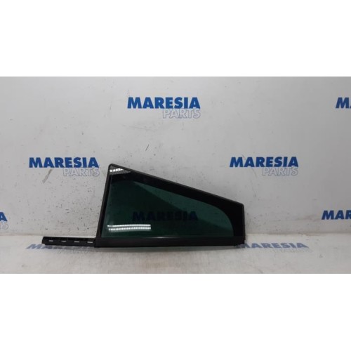 Citroen - C4 Grand Picasso - Rear quarter light, left right