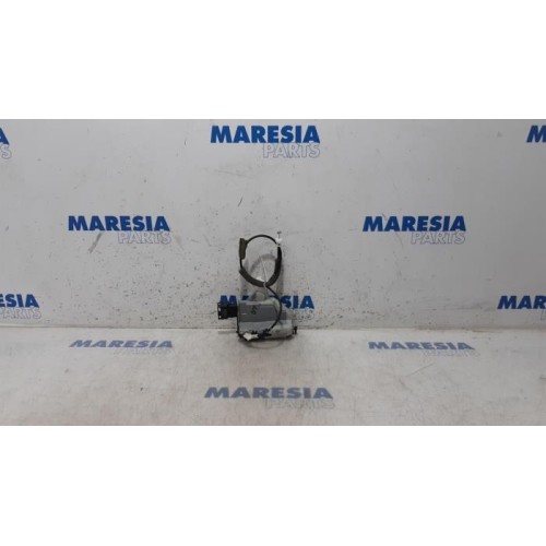Peugeot - 3008 - Rear door lock mechanism 4-door, left