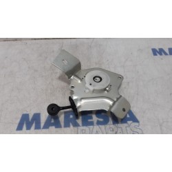 Peugeot - 3008 - Tailgate hinge