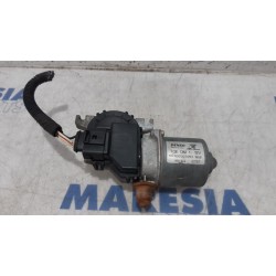 Fiat - Panda - Front wiper motor