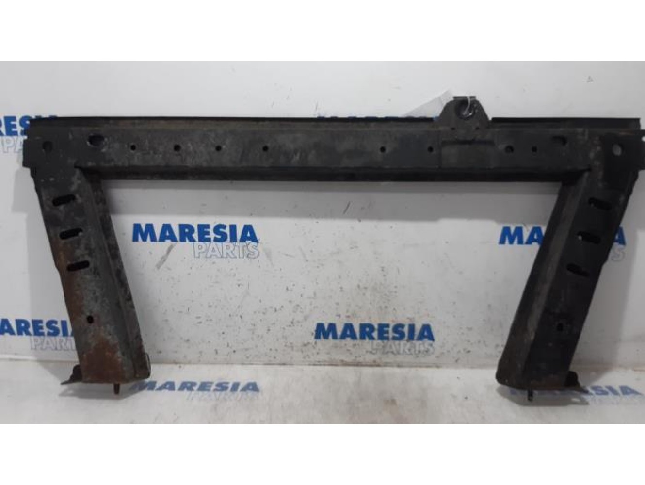 Renault - Kangoo - Radiator bar