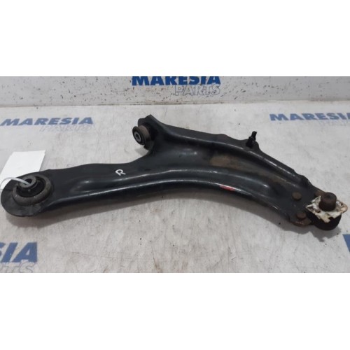 Renault - Kangoo - Front lower wishbone, right