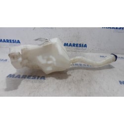 Peugeot - 3008 - Front windscreen washer reservoir