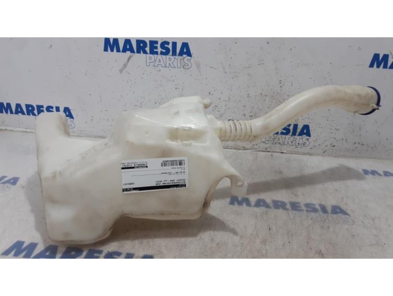Peugeot - 3008 - Front windscreen washer reservoir