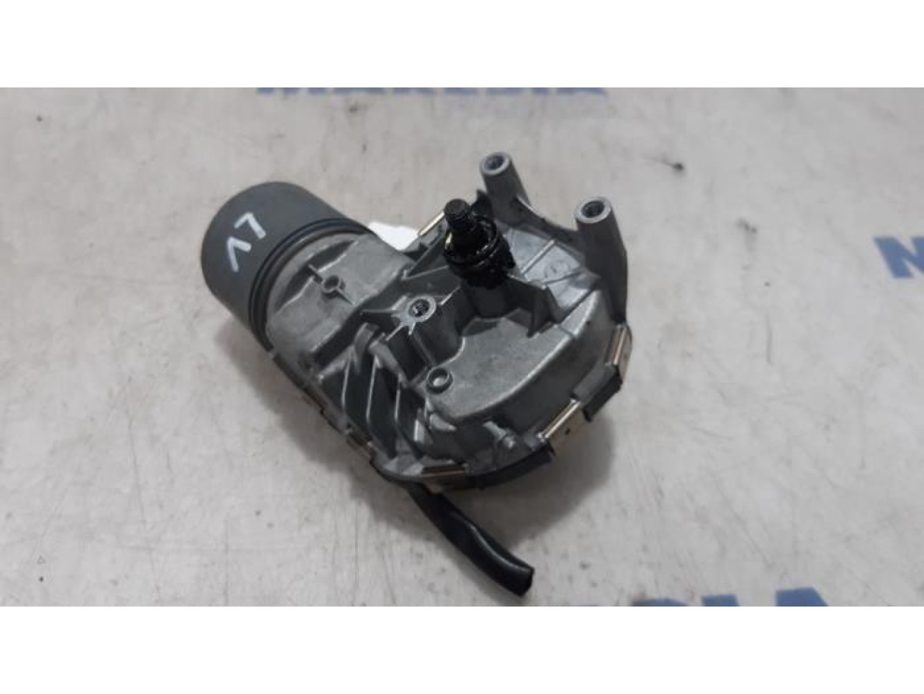 Peugeot - 3008 - Front wiper motor