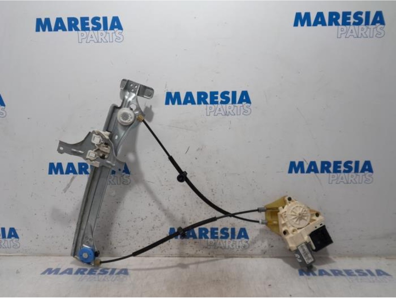 Renault - Megane - Rear door window mechanism 4-door, right