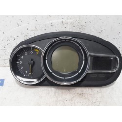 Renault - Megane - Instrument panel