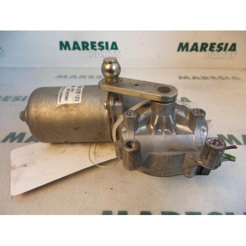 Fiat - Punto - Front wiper motor
