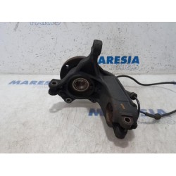 Citroen - C3 - Fusee links-voor