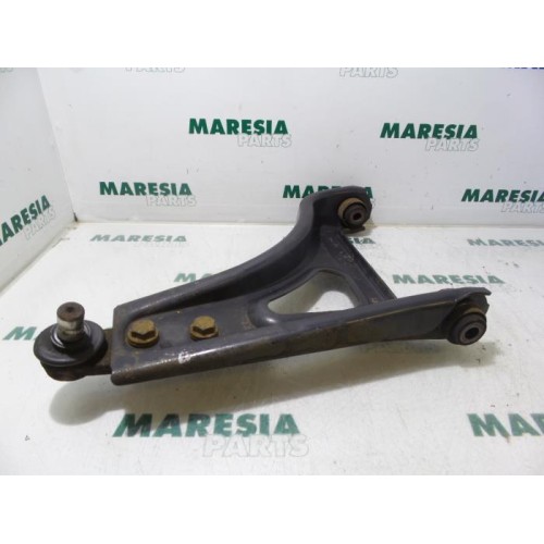 Renault - Twingo - Front lower wishbone, right