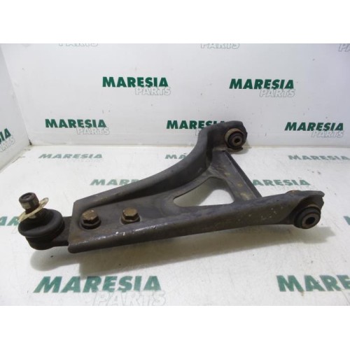 Renault - Twingo - Front lower wishbone, right