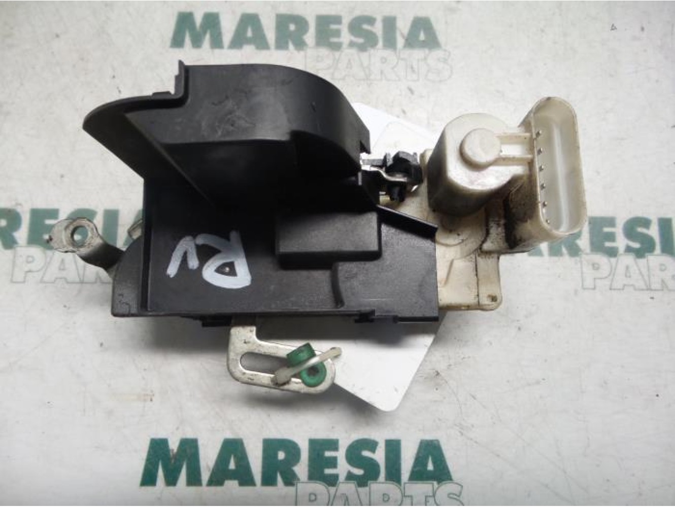 Fiat - Punto - Front door lock mechanism 4-door, right