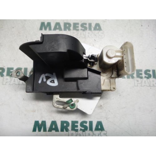 Fiat - Punto - Front door lock mechanism 4-door, right