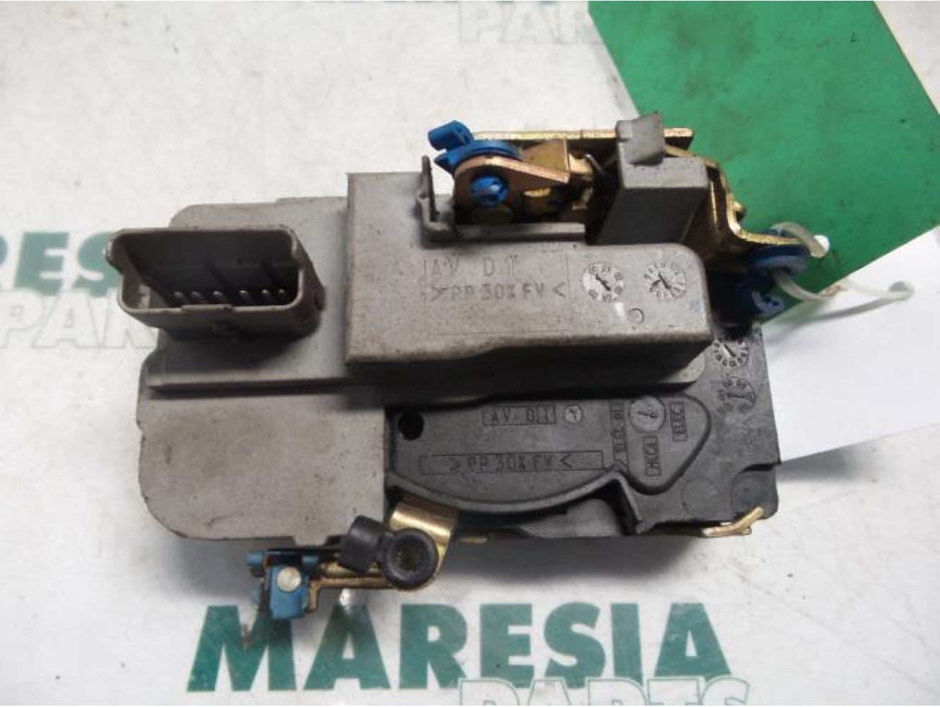 Citroen - Berlingo - Front door lock mechanism 4-door, right