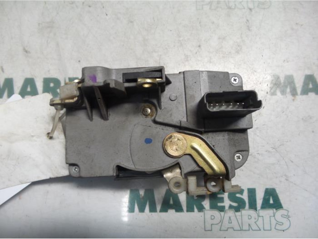 Citroen - C5 - Front door lock mechanism 4-door, right