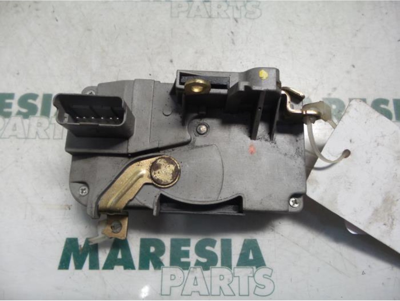 Citroen - C5 - Front door lock mechanism 4-door, right