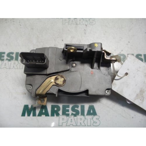 Citroen - C5 - Front door lock mechanism 4-door, right