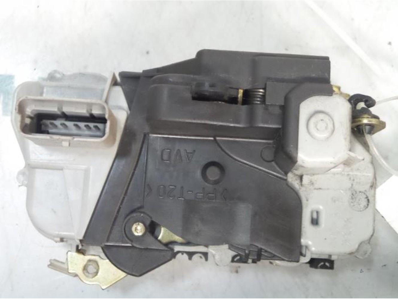 Peugeot - 307 - Front door lock mechanism 4-door, right