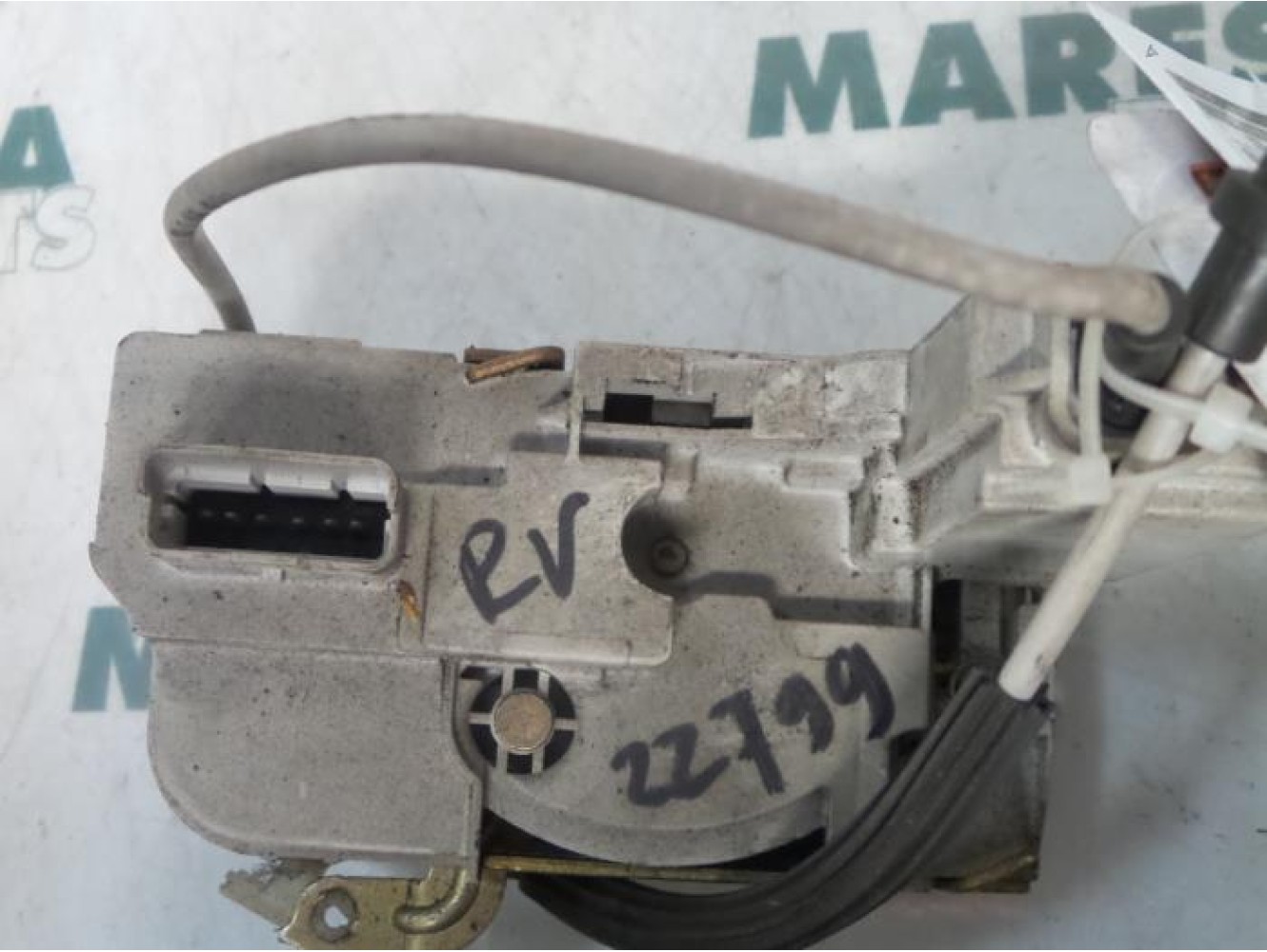 Peugeot - 307 - Front door lock mechanism 4-door, right