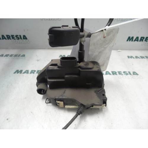 Renault - Megane - Front door lock mechanism 4-door, right