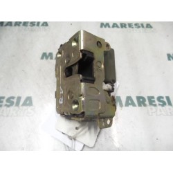 Renault - Megane - Front door lock mechanism 4-door, right