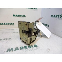 Renault - Megane Scenic - Front door lock mechanism 4-door, right