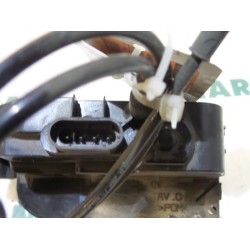 Renault - Megane Scenic - Front door lock mechanism 4-door, right