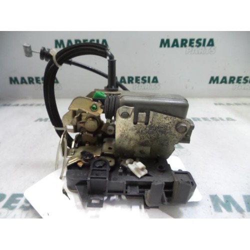 Renault - Clio - Front door lock mechanism 4-door, right