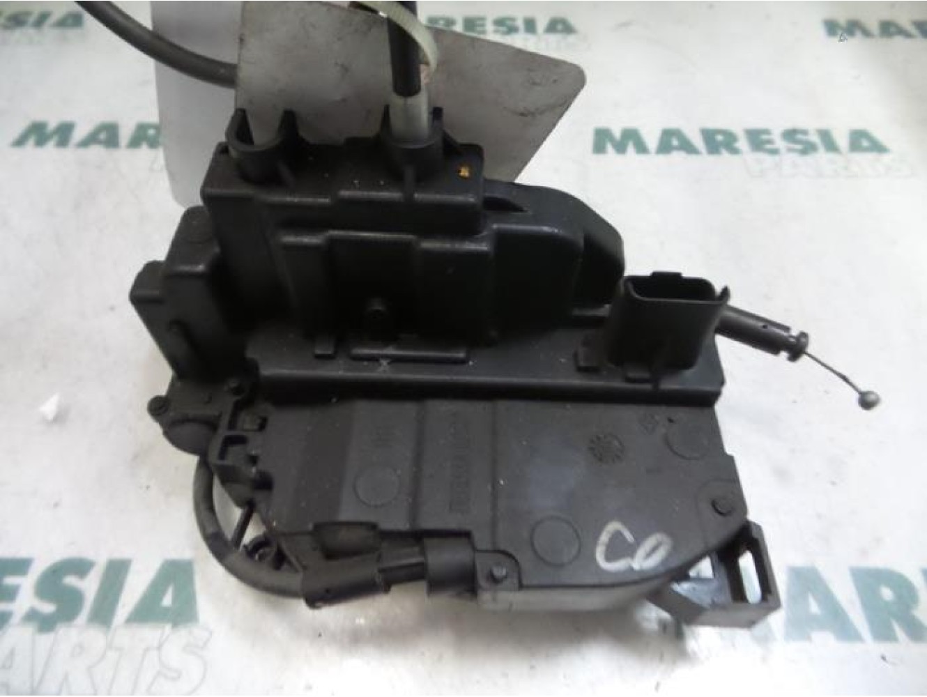 Renault - Clio - Front door lock mechanism 4-door, right