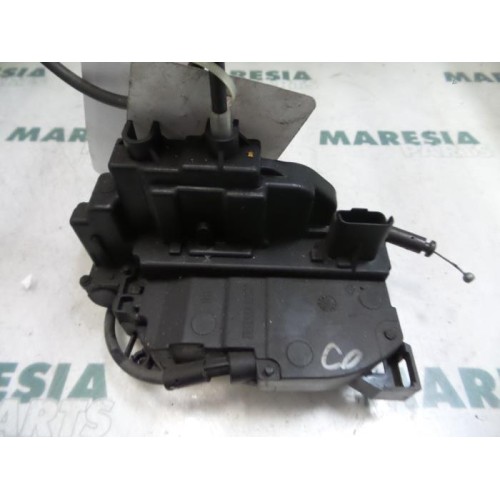 Renault - Clio - Front door lock mechanism 4-door, right
