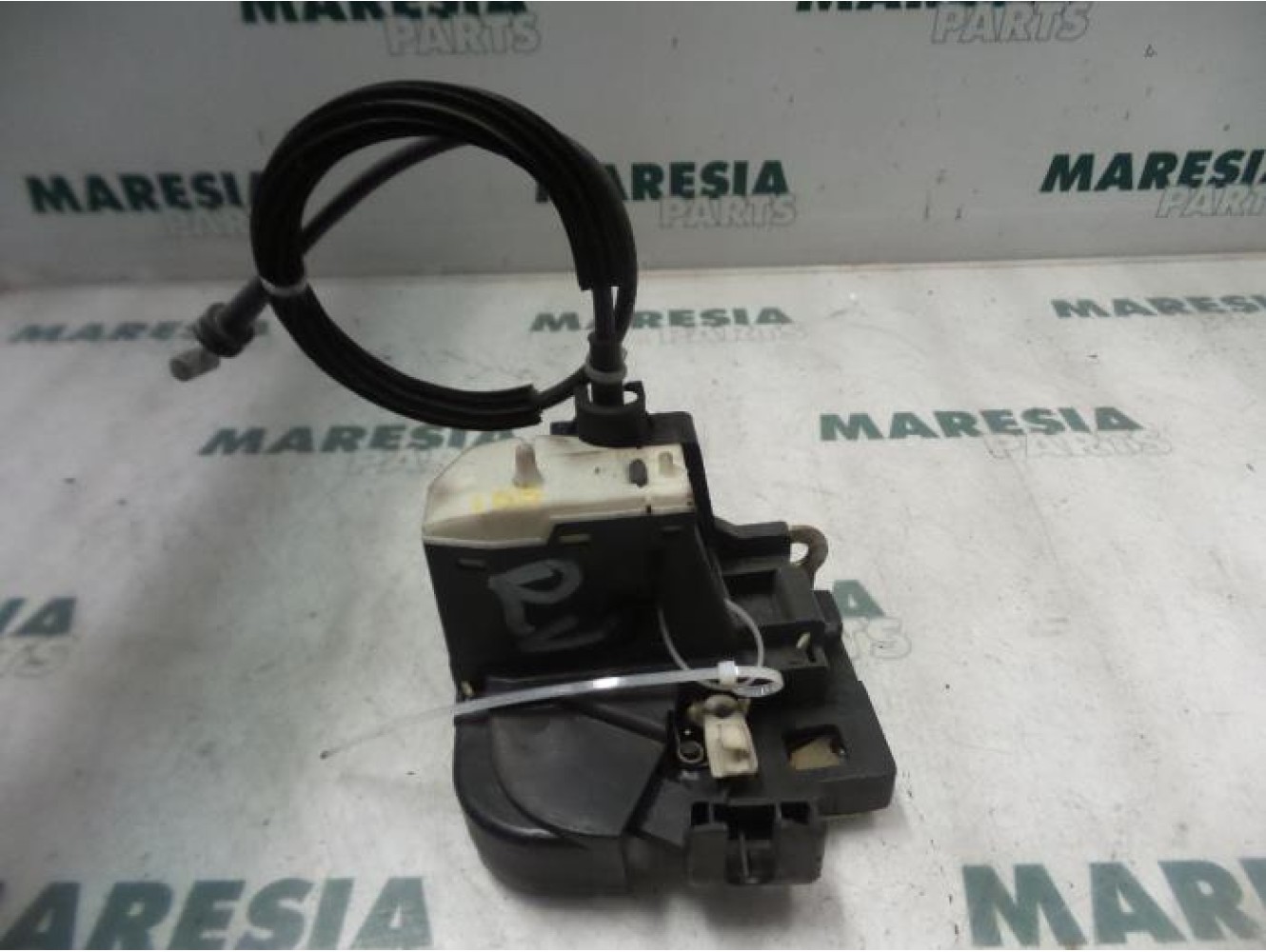 Renault - Clio - Front door lock mechanism 4-door, right