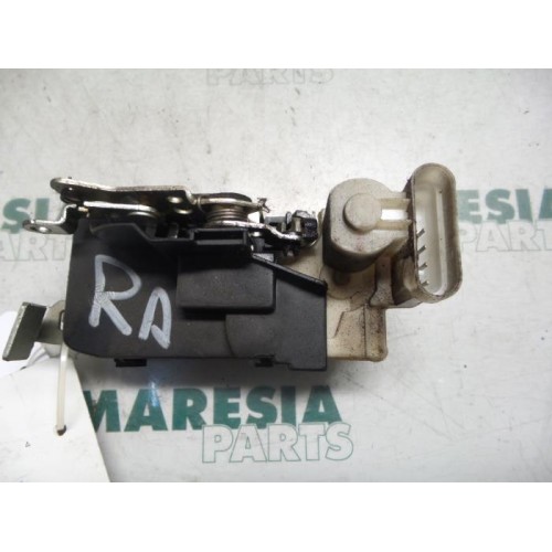 Fiat - Punto - Rear door mechanism 4-door, right