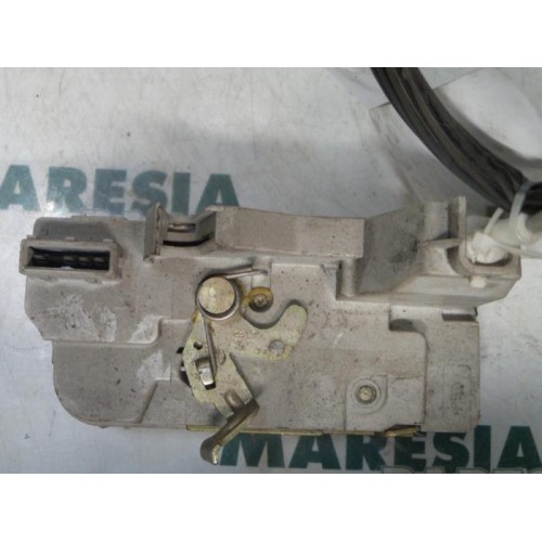 Peugeot - 307 - Rear door mechanism 4-door, right